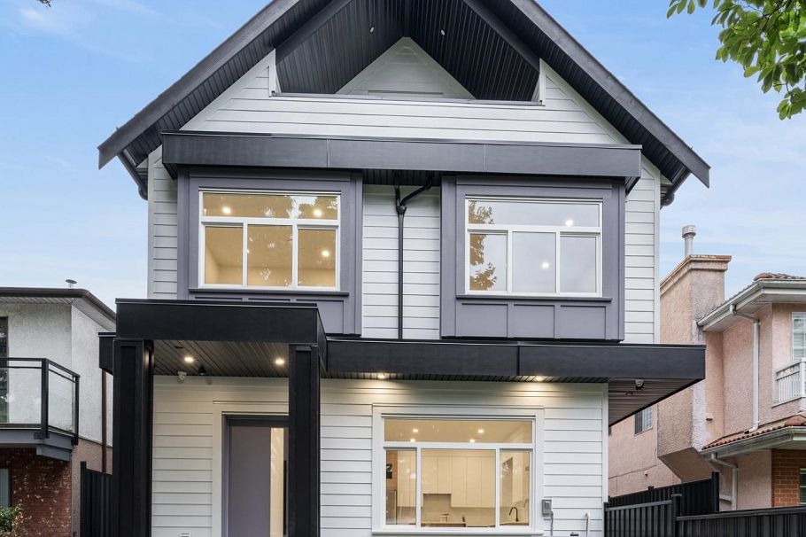 5873 Culloden Street Vancouver, BC - 1