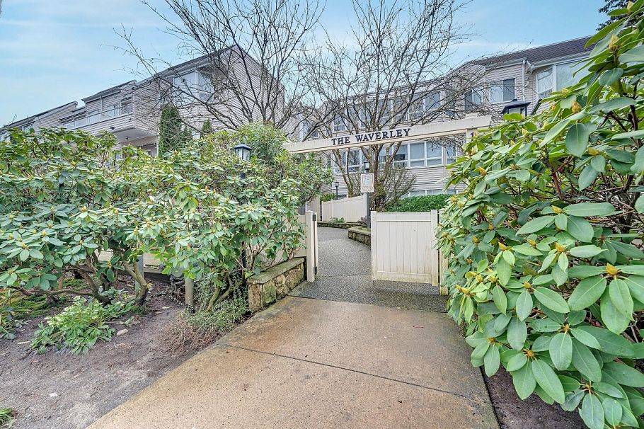 308 1155 Ross Road North Vancouver, BC - 25