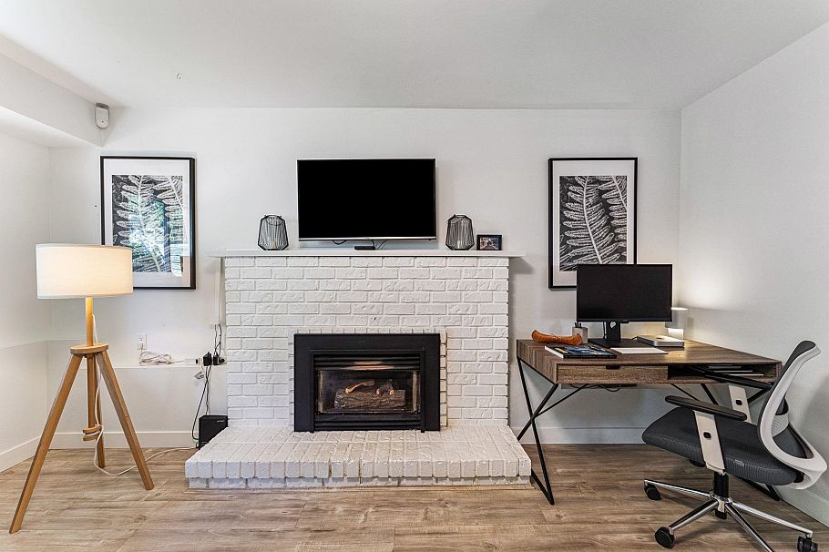 3673 Hoskins Road North Vancouver, BC - 25