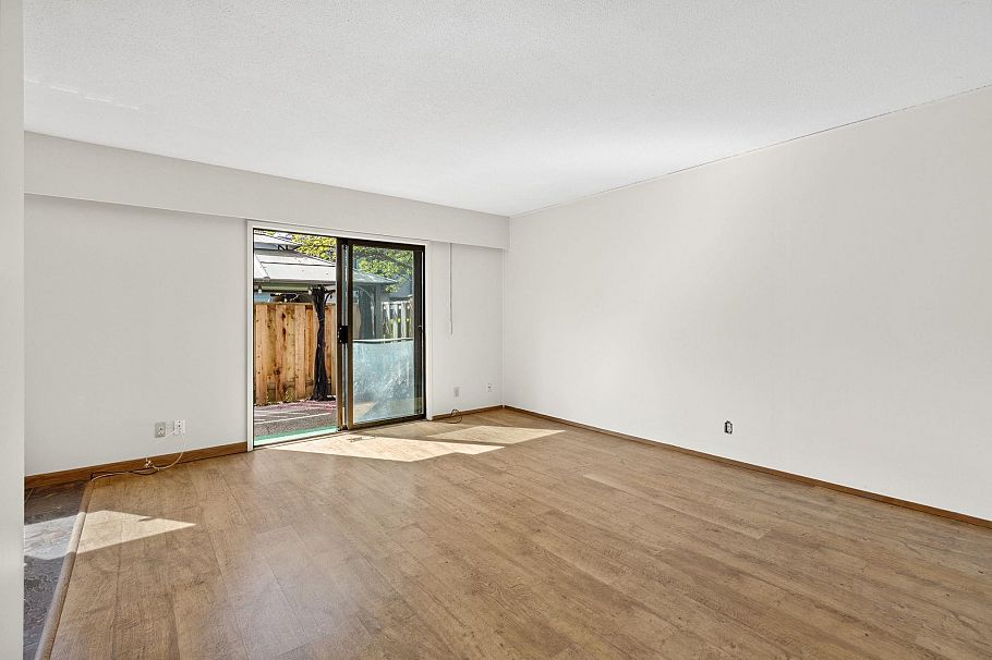 1142 Premier Street North Vancouver, BC - 4