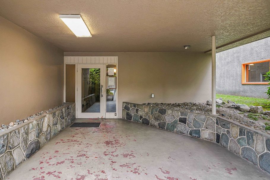 2 1235 W 10th Avenue Vancouver, BC - 20