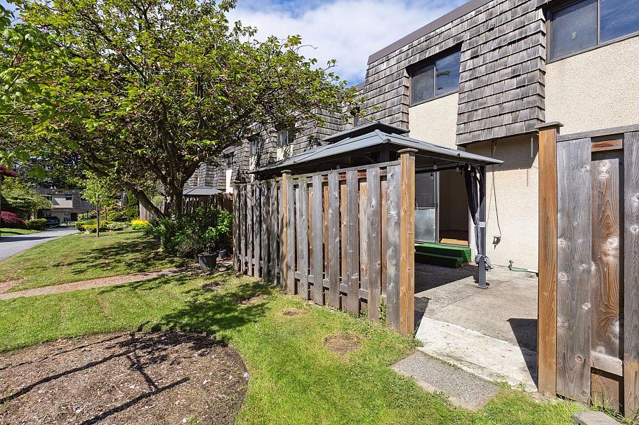 1142 Premier Street North Vancouver, BC - 26