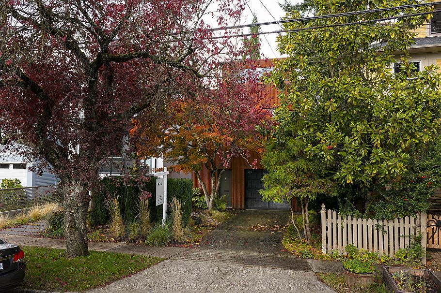 279 E 26th Avenue Vancouver, BC - 39