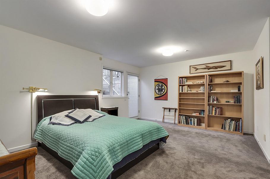 4543 W 11th Avenue Vancouver, BC - 24