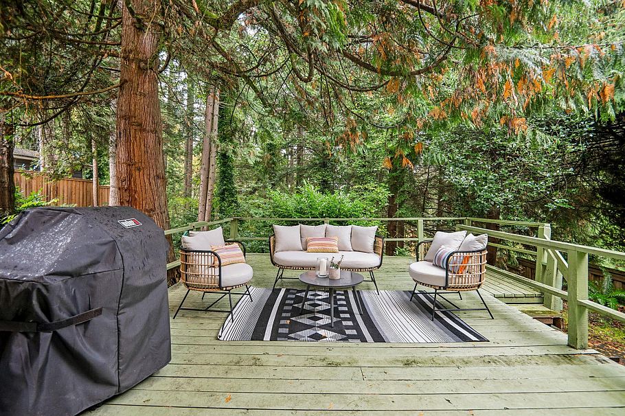 2174 Hoskins Road North Vancouver, BC - 35