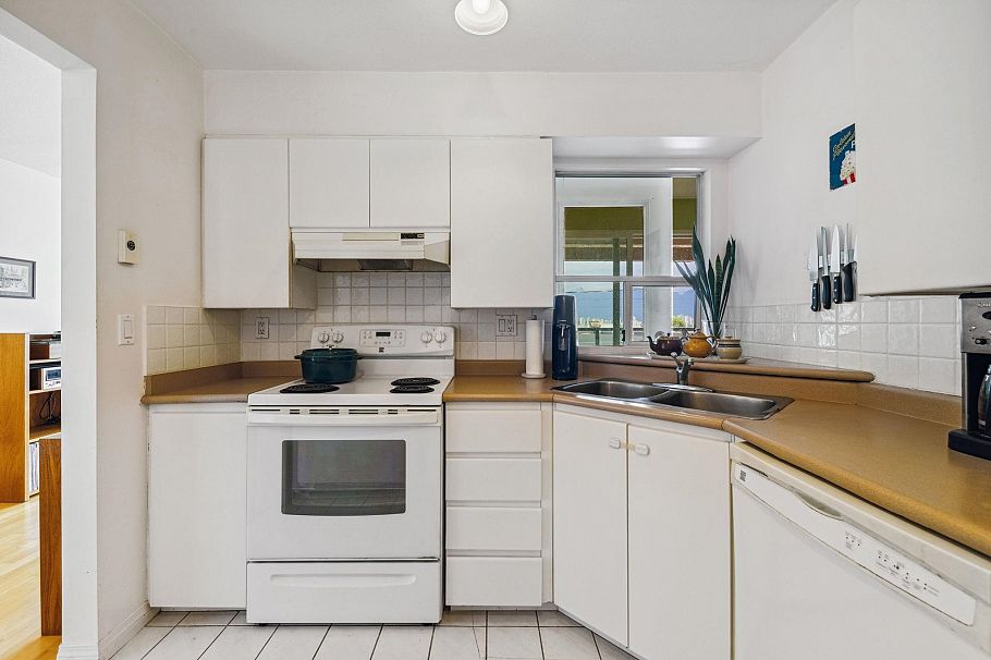 304 2121 W 5th Avenue Vancouver, BC - 10