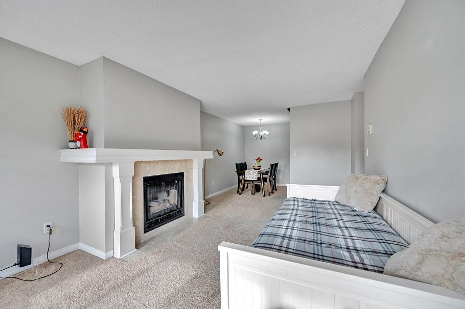 308 1155 Ross Road North Vancouver, BC - 5