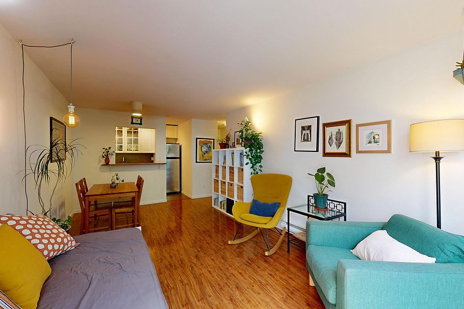 208 2173 W 6th Avenue Vancouver, BC - 8