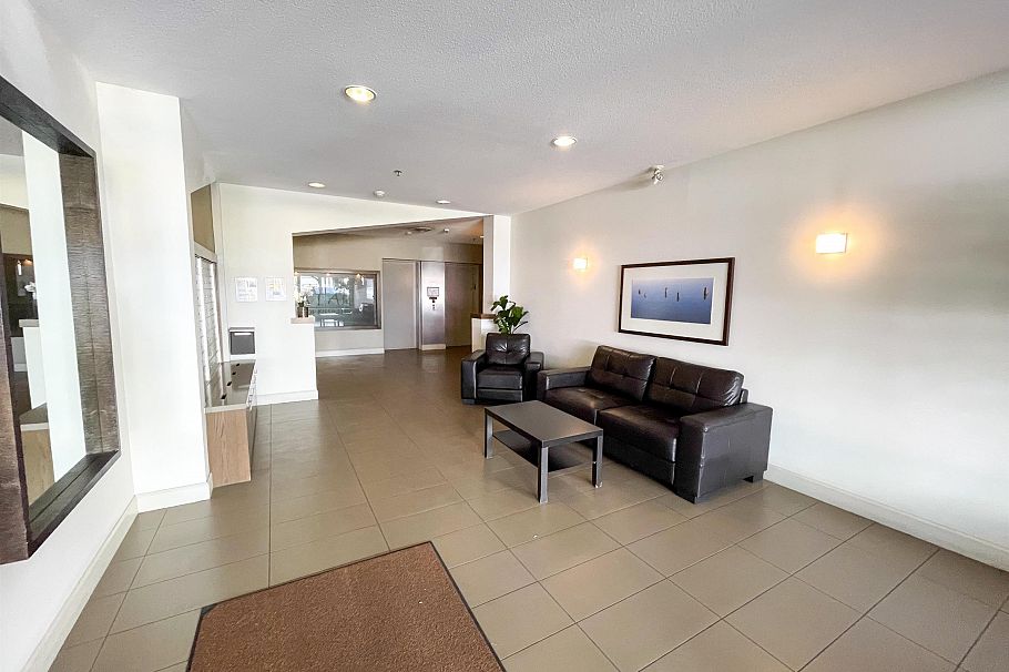 219 2680 W 4th Avenue Vancouver, BC - 17