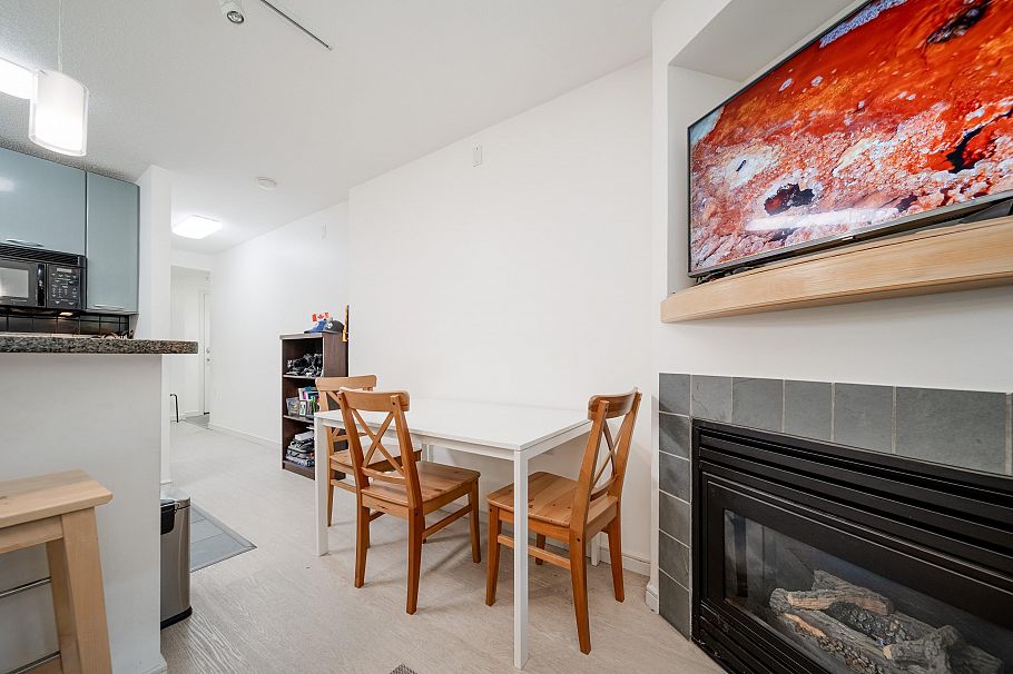 305 1068 Hornby Street Vancouver, BC - 13