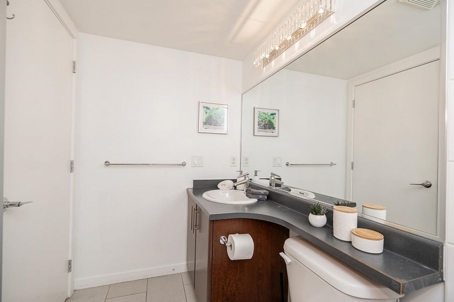 1709 688 Abbott Street Vancouver, BC - 23