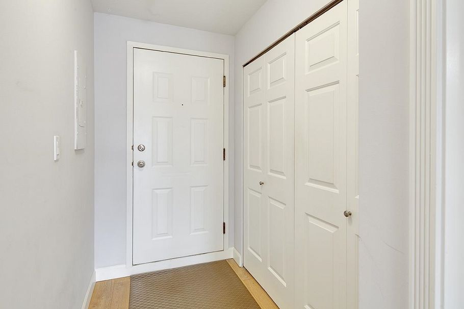 203 985 W 10th Avenue Vancouver, BC - 21