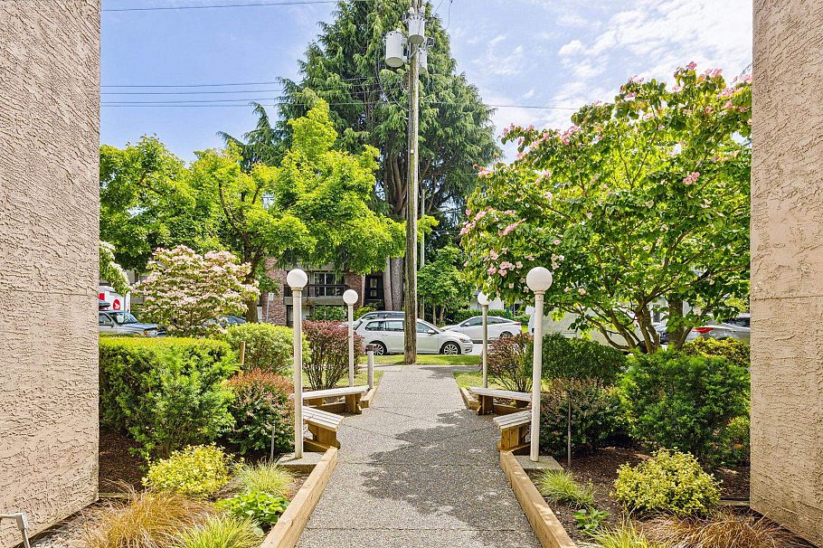 304 2121 W 5th Avenue Vancouver, BC - 27