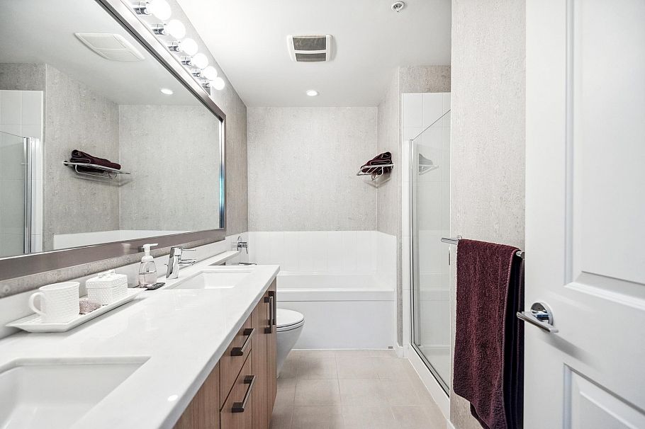 311 119 W 22nd Street North Vancouver, BC - 19