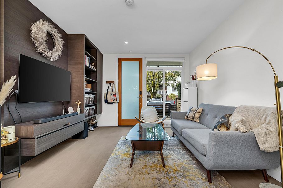 3177 Quebec Street Vancouver, BC - 3