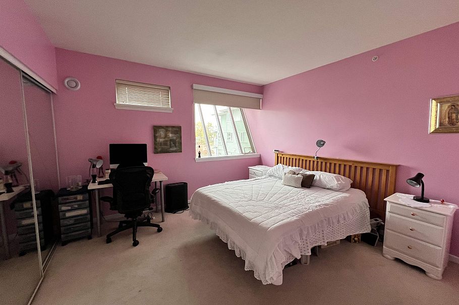 1950 E Kent South Avenue Vancouver, BC - 11