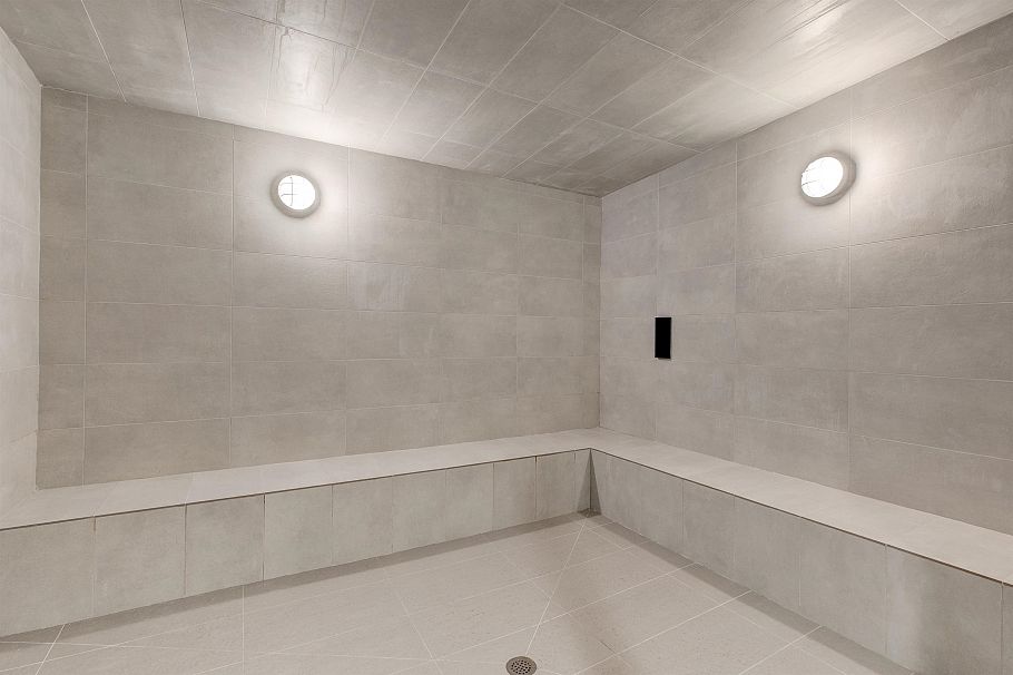 705 233 Robson Street Vancouver, BC - 5