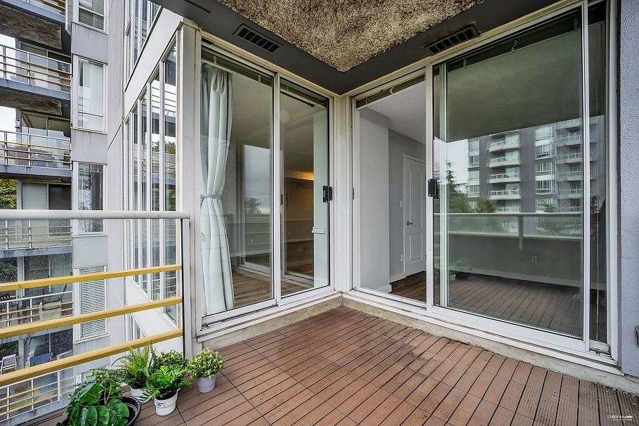 606 3061 E Kent Avenue North Vancouver, BC - 10