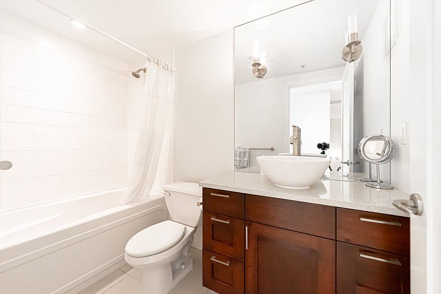 104 3595 W 18th Avenue Vancouver, BC - 12