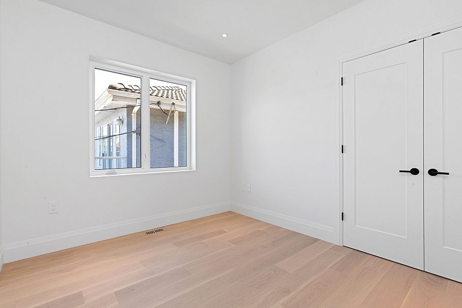 2 1243 E 27th Avenue Vancouver, BC - 21