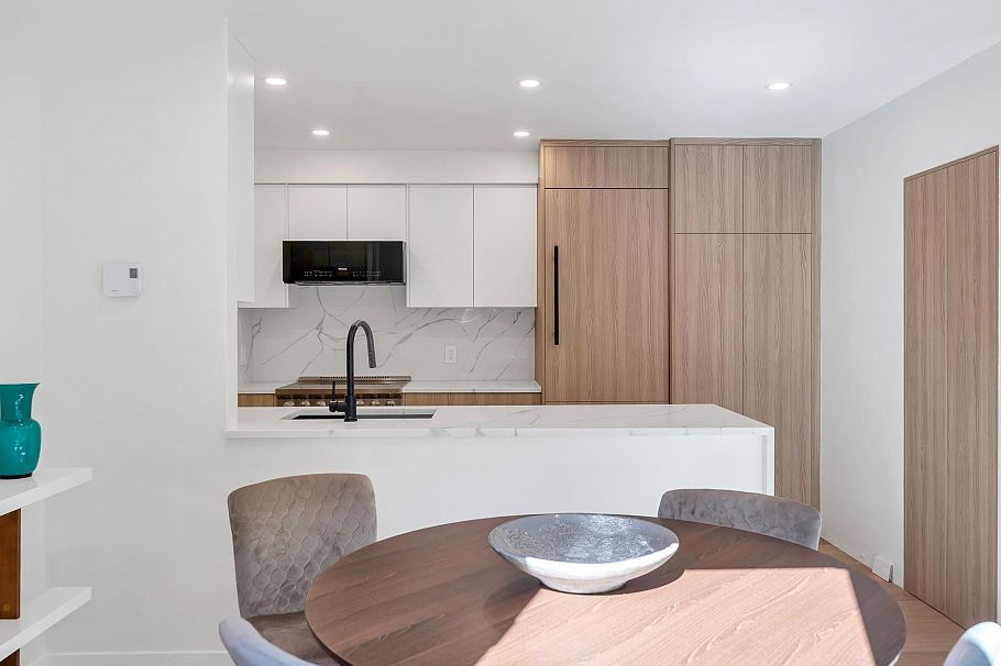 1340 W 7th Avenue Vancouver, BC - 16