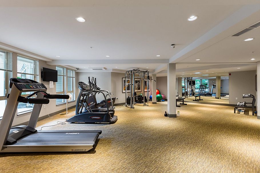 311 119 W 22nd Street North Vancouver, BC - 32