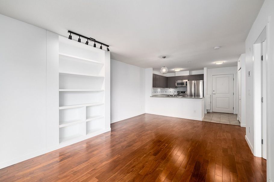 409 183 W 23rd Street North Vancouver, BC - 11