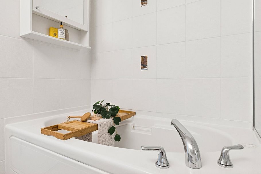 1907 138 E Esplanade Esplanade North Vancouver, BC - 28