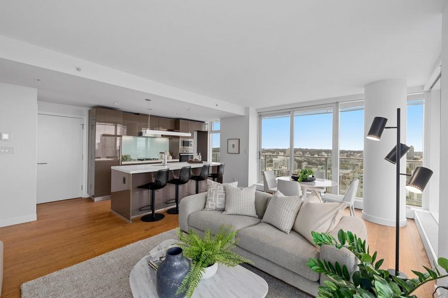 4202 777 Richards Street Vancouver, BC - 4