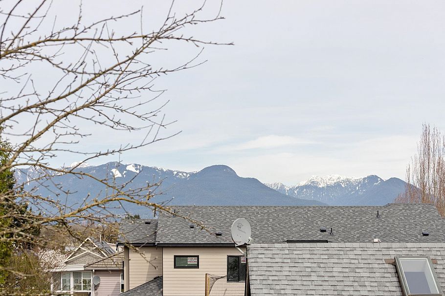 3383 Victoria Drive Vancouver, BC - 34