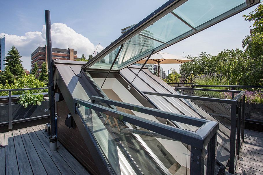 2 1152 Comox Street Vancouver, BC - 28