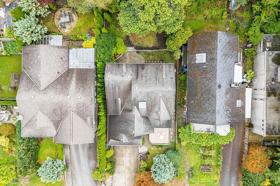 2958 Mahon Avenue North Vancouver, BC - 40