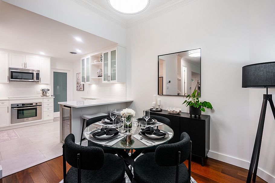 898 Hamilton Street Vancouver, BC - 24