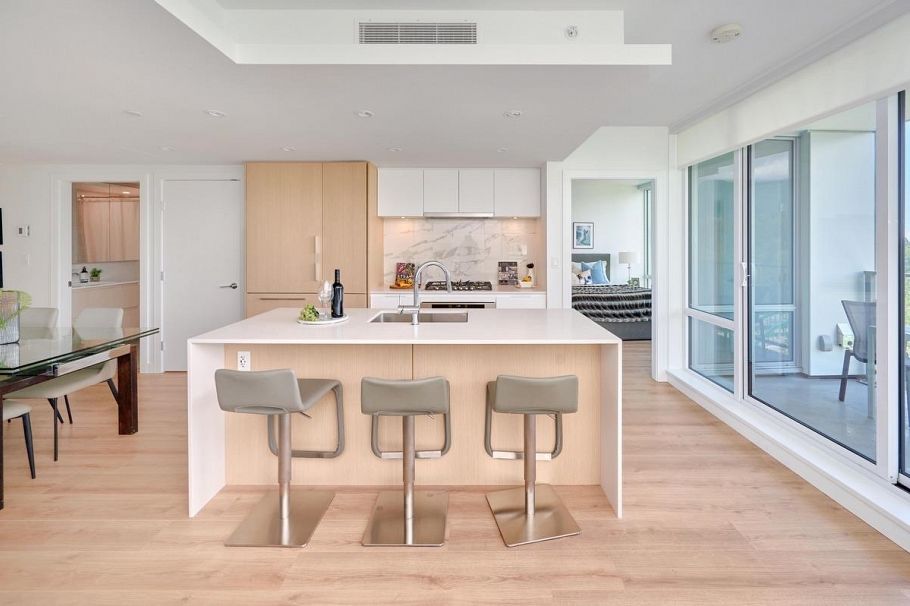 1701 1500 Fern Street North Vancouver, BC - 10