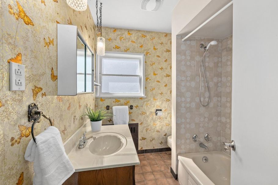 2880 Oxford Street Vancouver, BC - 23