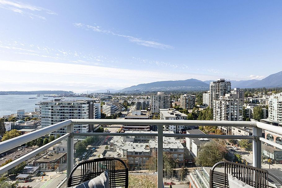 1907 138 E Esplanade Esplanade North Vancouver, BC - 33