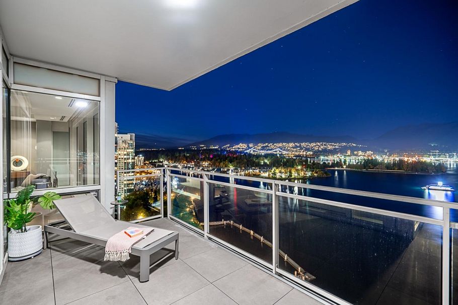 2202 1139 W Cordova Street Vancouver, BC - 8