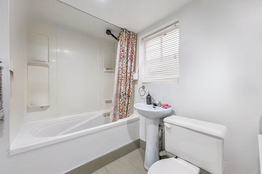 4605 Fraser Street Vancouver, BC - 19