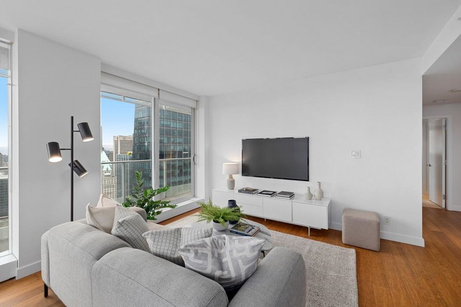 4202 777 Richards Street Vancouver, BC - 5