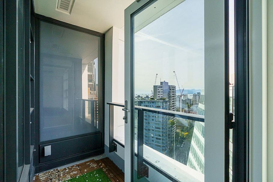 2102 1289 Hornby Street Vancouver, BC - 18