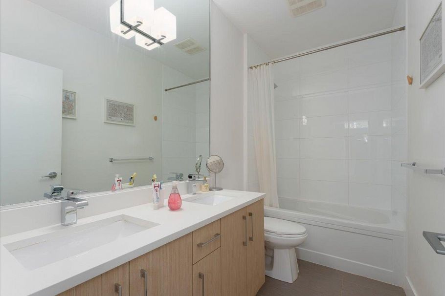 352 E 7th Avenue Vancouver, BC - 16