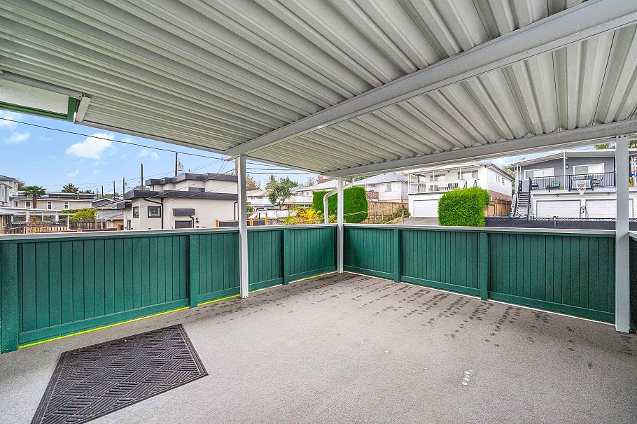 85 W 63rd Avenue Vancouver, BC - 32