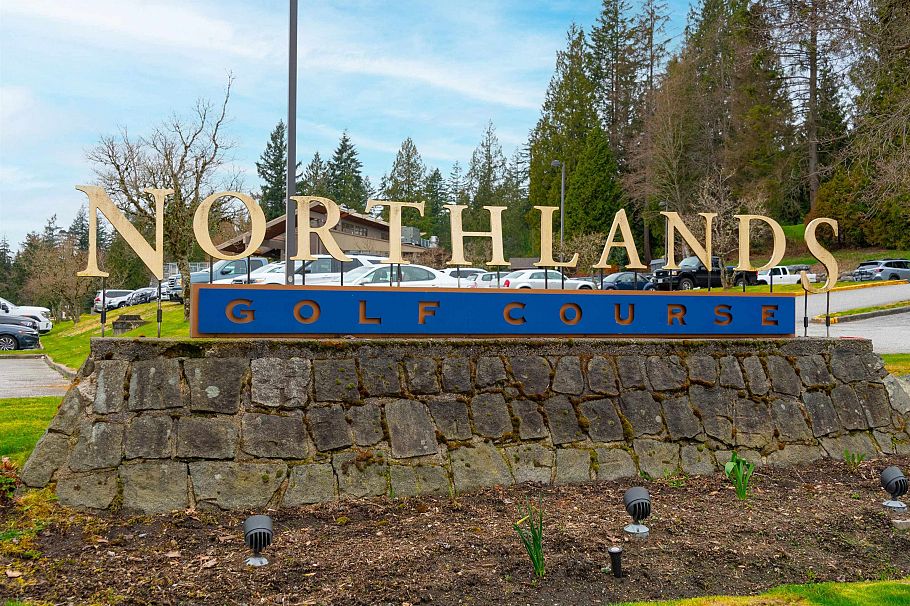 105 3680 Banff Court North Vancouver, BC - 37