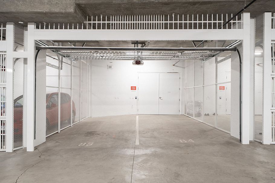 228 650 E 2nd Street North Vancouver, BC - 2