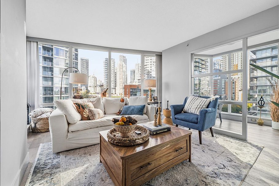 906 1438 Richards Street Vancouver, BC - 2