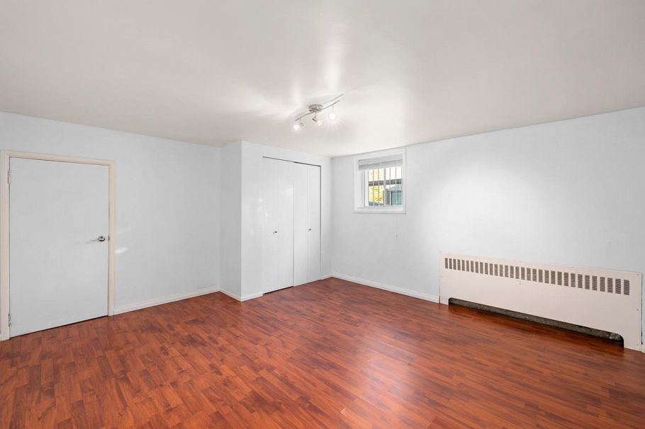 2880 Oxford Street Vancouver, BC - 29