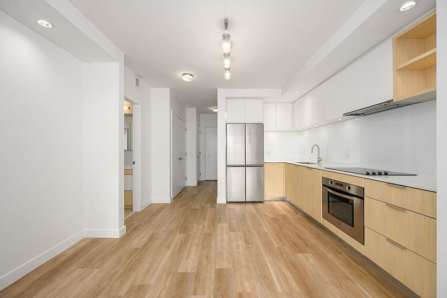 414 111 E 3rd Street North Vancouver, BC - 9