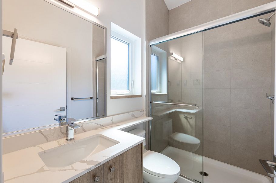 432 E 46th Avenue Vancouver, BC - 19