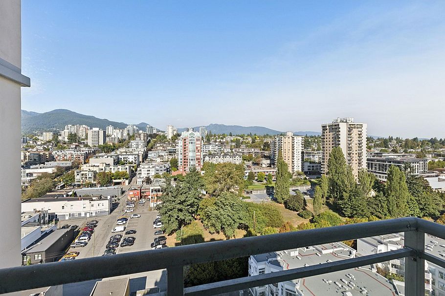 1907 138 E Esplanade Esplanade North Vancouver, BC - 26