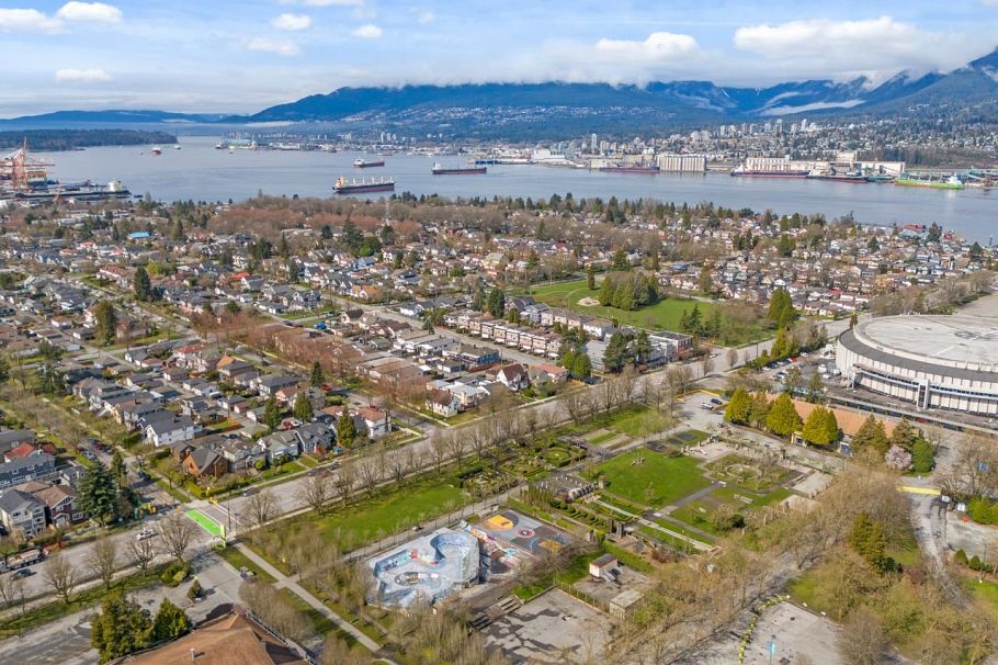 2880 Oxford Street Vancouver, BC - 38